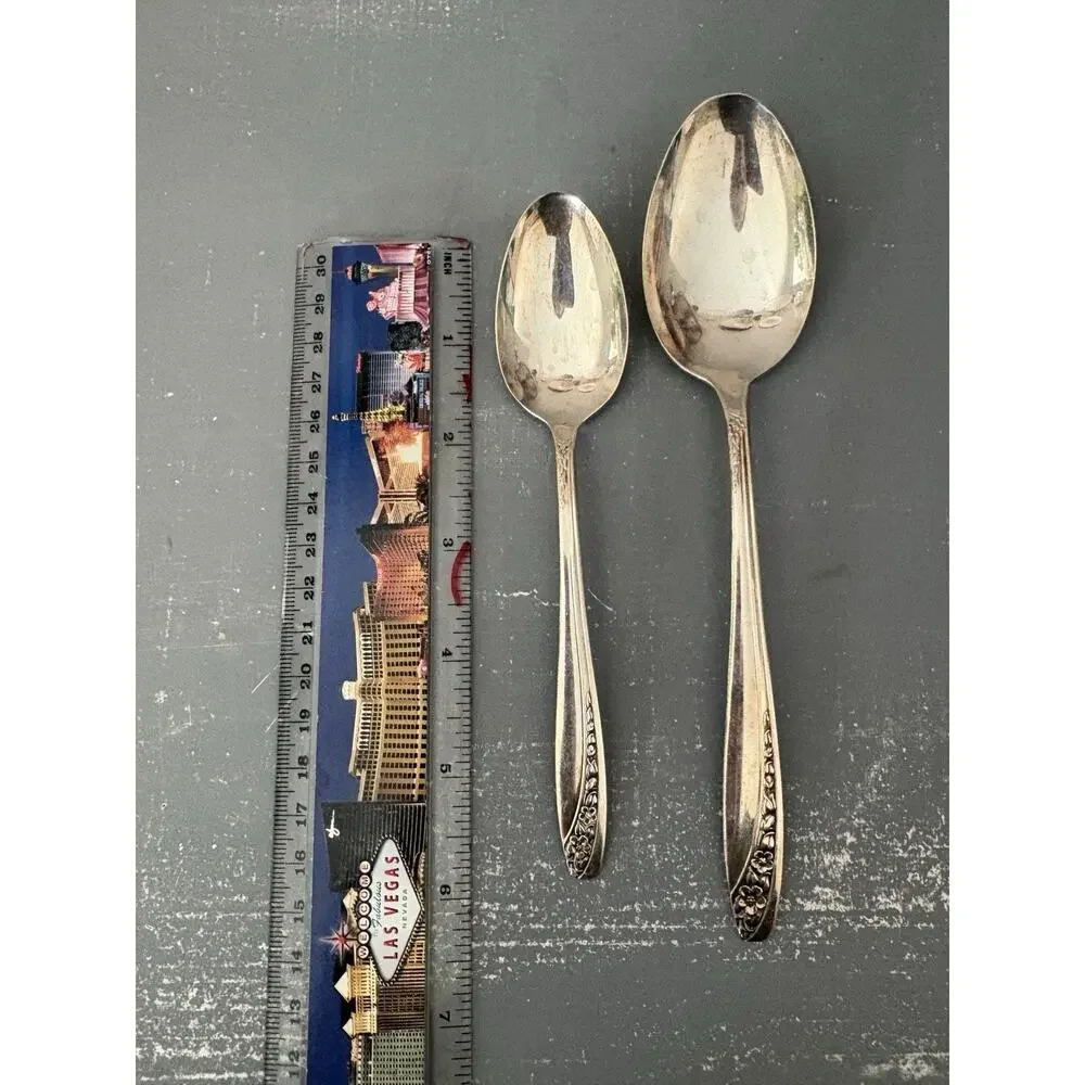 Vintage Wm Rogers & Son Starlight Silverplate Spoons Pair Dessert & Tablespoon